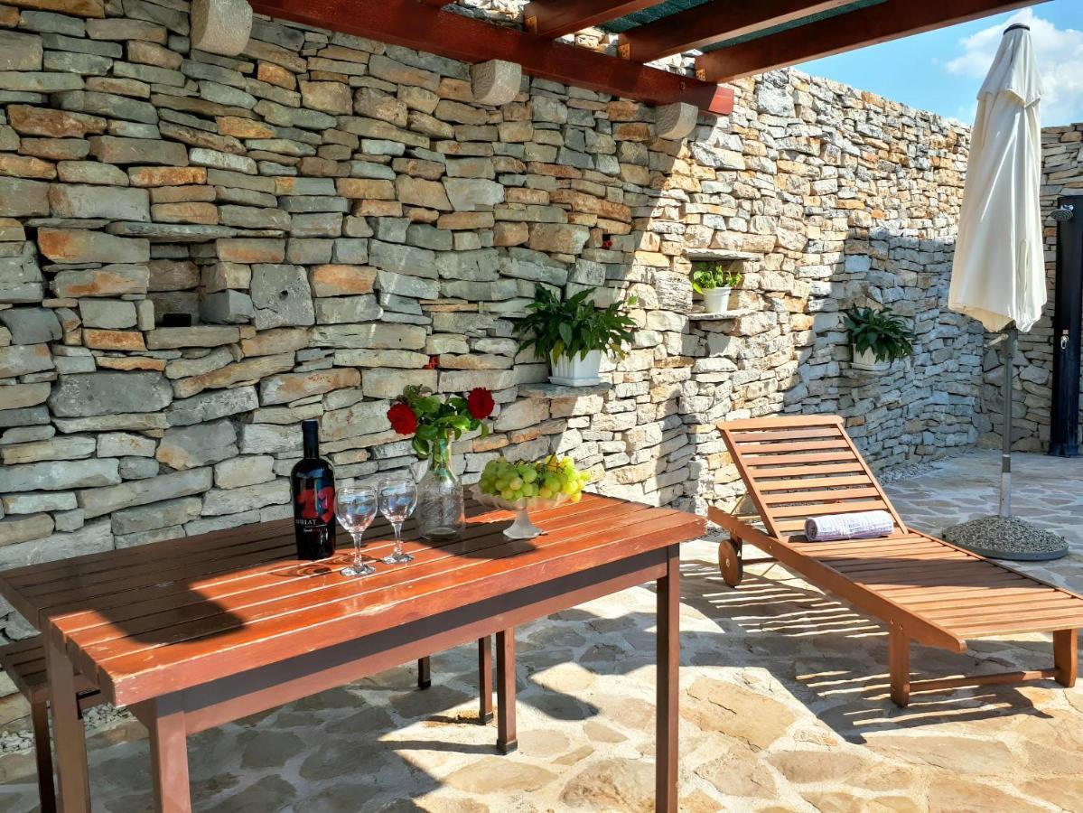 Villa Ivy With Perfect Privacy, Pool, Sauna And Jacuzzi Opanci Exterior foto